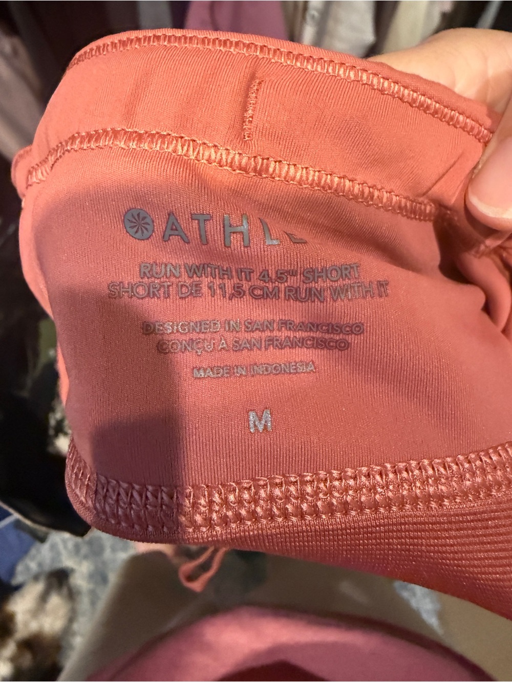 Athleta Run with It 4.5” Short size M - Picture 5 of 5